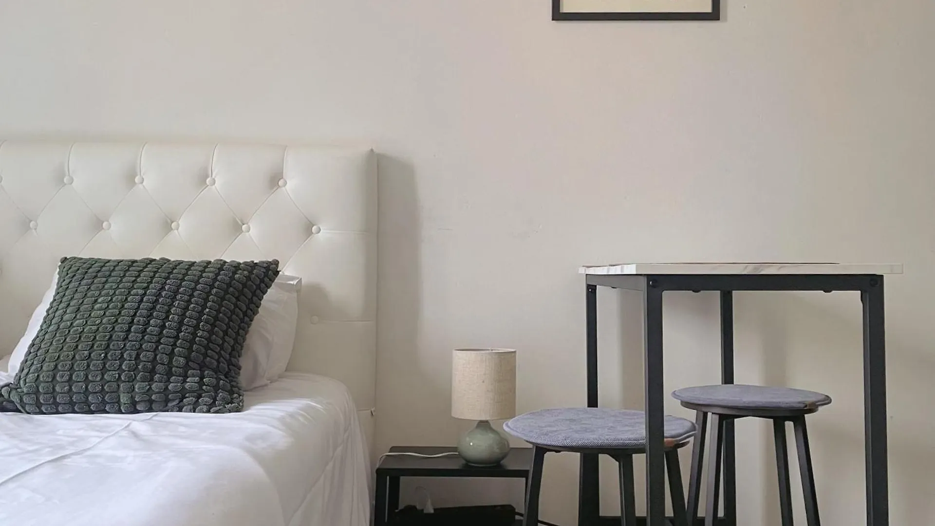 Nextdoor Host Eco-Lodge 24H Self Check-In With Bathtub 헬싱키 0*,  핀란드